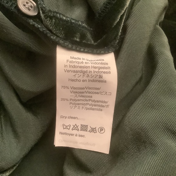 Madewell Velvet Wrap Blouse in Rich Green Size Medium - Picture 8 of 13